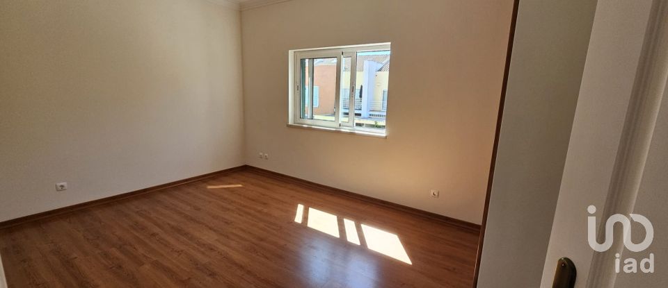 Maison T6 à Pinhal Novo de 250 m²