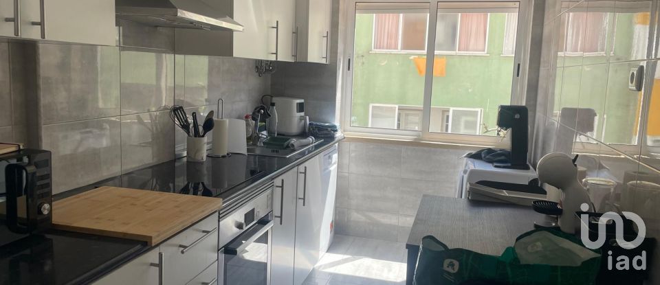 Apartamento T2 em Almada, Cova da Piedade, Pragal e Cacilhas de 66 m²