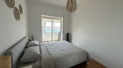 Apartment T2 in Almada, Cova da Piedade, Pragal e Cacilhas of 66 m²