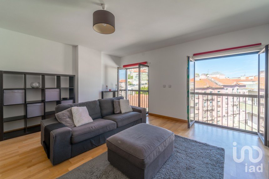 Apartment T1 in Queluz e Belas of 66 m²