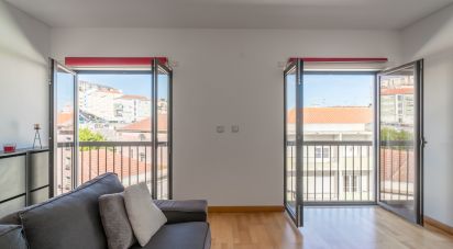 Apartment T1 in Queluz e Belas of 66 m²