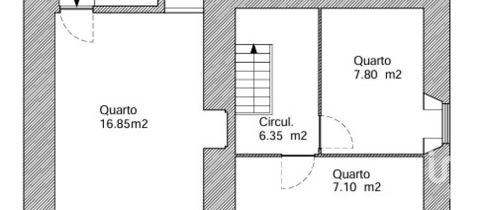 Habitação T5 em Cadaval e Pêro Moniz de 133 m²