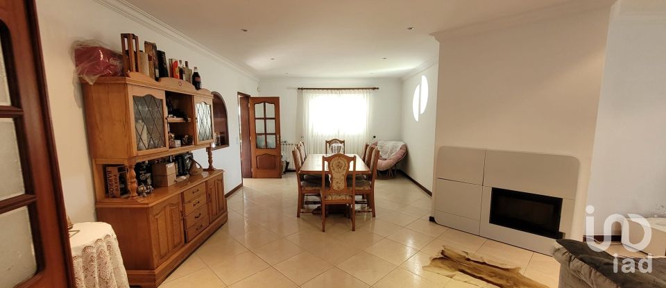 House T5 in Oliveirinha of 395 m²