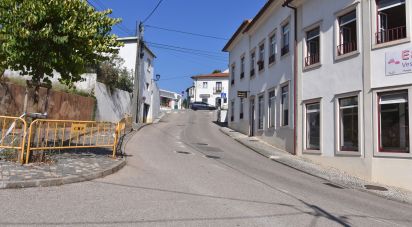 Boutique/Local commercial à São Miguel, Santa Eufémia e Rabaçal de 88 m²