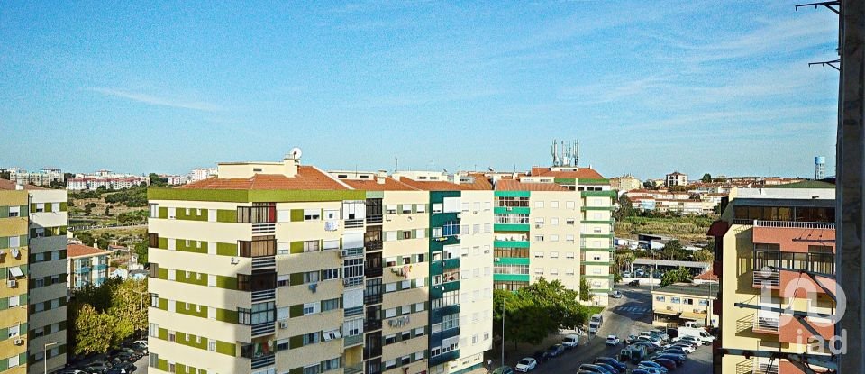 Apartamento T1 em Amora de 60 m²