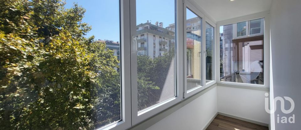 Appartement T3 à São Domingos De Benfica de 98 m²