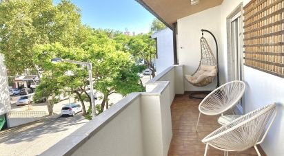 Duplex T4 in Cascais e Estoril of 140 m²