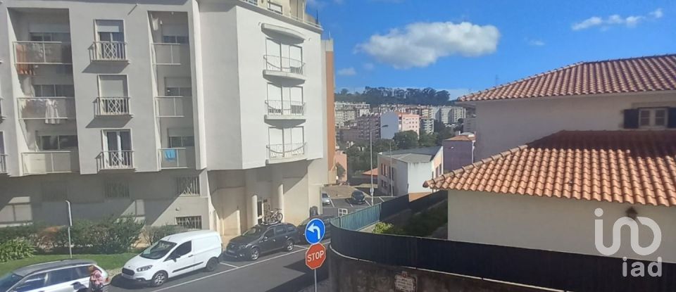 Apartment T1 in Queluz e Belas of 64 m²