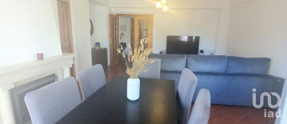 Appartement T1 à Queluz e Belas de 64 m²