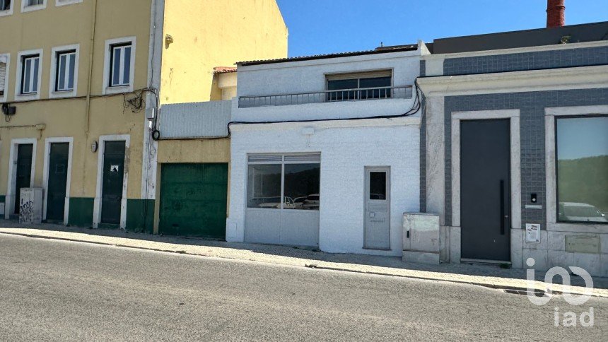 Prédio em Campo de Ourique de 120 m²