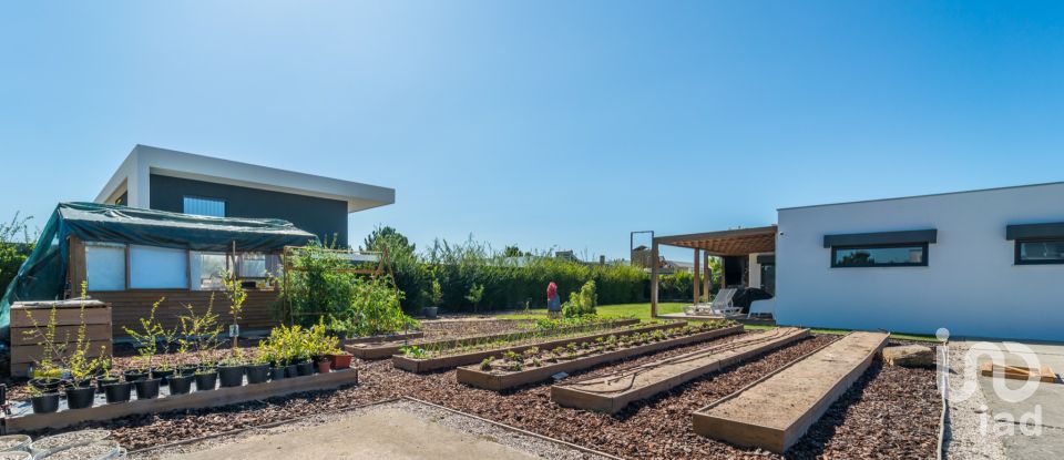 Terreno em Fernão Ferro de 1 300 m²