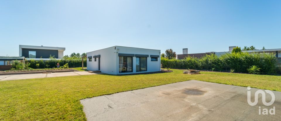 Terreno em Fernão Ferro de 1 300 m²