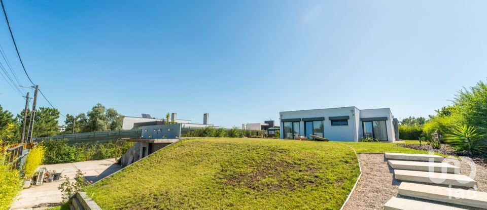 Terreno em Fernão Ferro de 1 300 m²