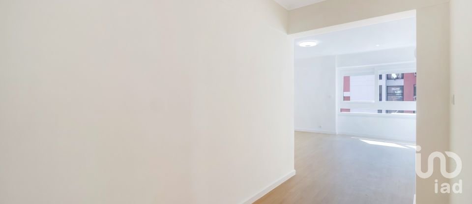 Prédio T3 em Lumiar de 96 m²