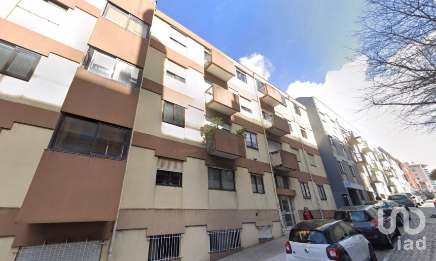 Apartamento T2 em Lordelo Do Ouro E Massarelos de 85 m²