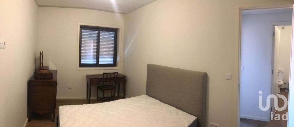 Apartamento T2 em Lordelo Do Ouro E Massarelos de 85 m²