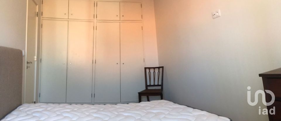 Apartamento T2 em Lordelo Do Ouro E Massarelos de 85 m²