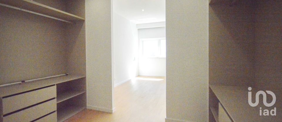 Appartement T3 à Alfragide de 180 m²