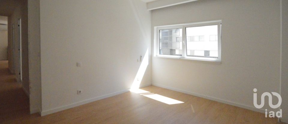 Appartement T3 à Alfragide de 180 m²