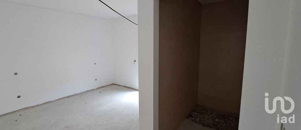 Casa T3 em Monte Redondo e Carreira de 200 m²