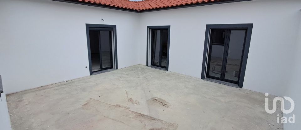 Casa T3 em Monte Redondo e Carreira de 200 m²