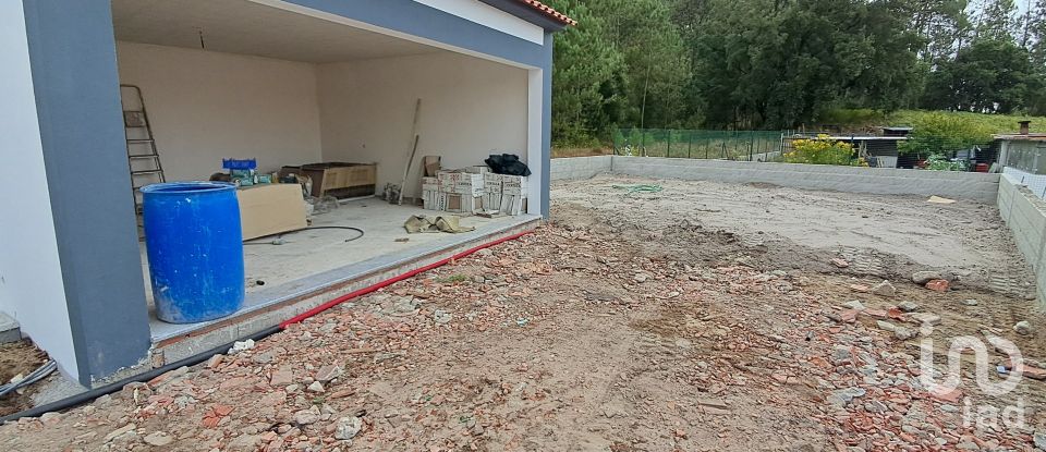 Casa T3 em Monte Redondo e Carreira de 200 m²