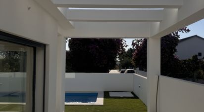 Casa / Villa T4 em Fernão Ferro de 160 m²