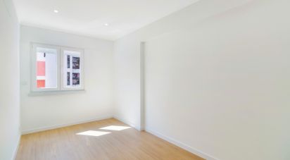 Prédio T3 em Lumiar de 96 m²