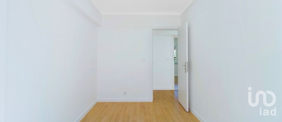 Prédio T3 em Lumiar de 96 m²