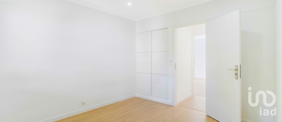 Prédio T3 em Lumiar de 96 m²