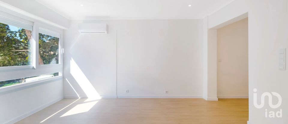 Prédio T3 em Lumiar de 96 m²