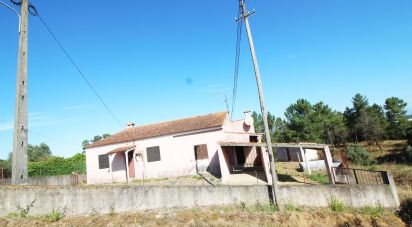 Maison de village T3 à Serra e Junceira de 57 m²