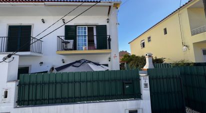 Lodge T3 in Quinta do Conde of 139 m²