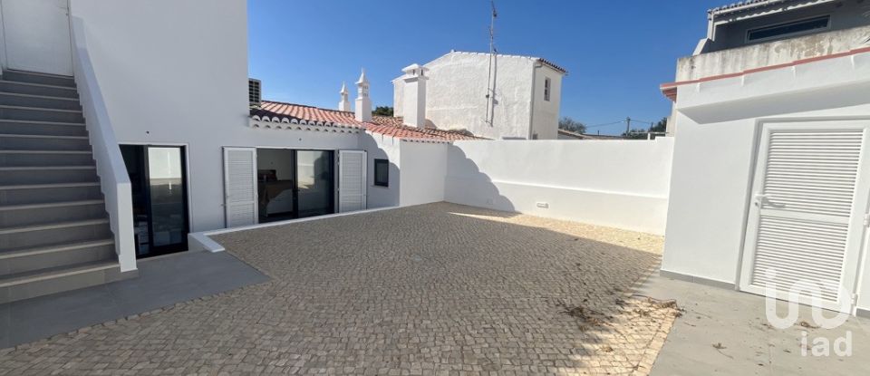 House T3 in Luz of 90 m²