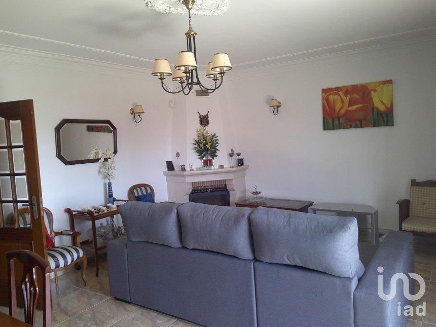 House T5 in Rio de Mouro of 269 m²