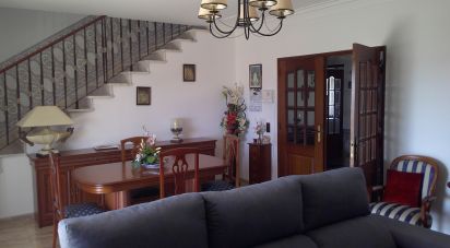 House T5 in Rio de Mouro of 269 m²