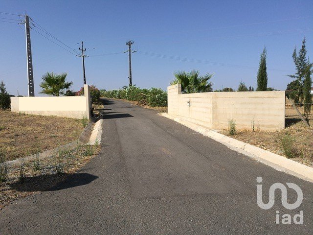 Farm T13 in Azinheira dos Barros e São Mamede do Sádão of 518 m²