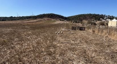 Terrain à Bensafrim e Barão de São João de 2 200 m²