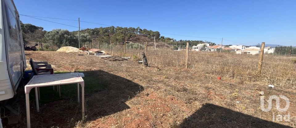 Terreno em Bensafrim e Barão de São João de 2 200 m²