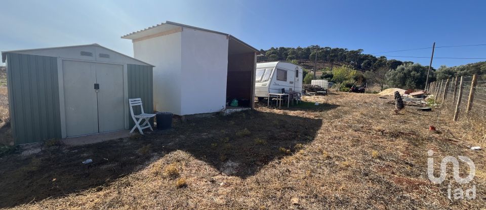 Terreno em Bensafrim e Barão de São João de 2 200 m²