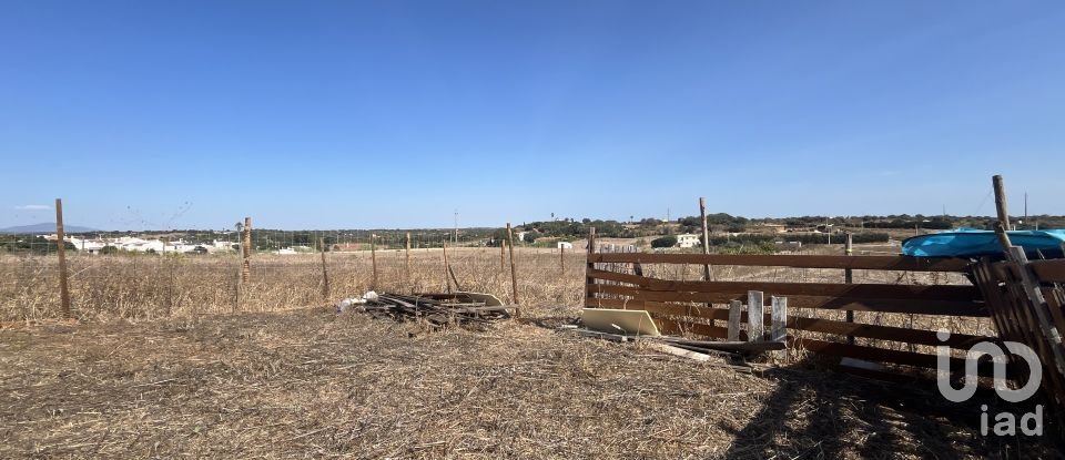 Terreno em Bensafrim e Barão de São João de 2 200 m²