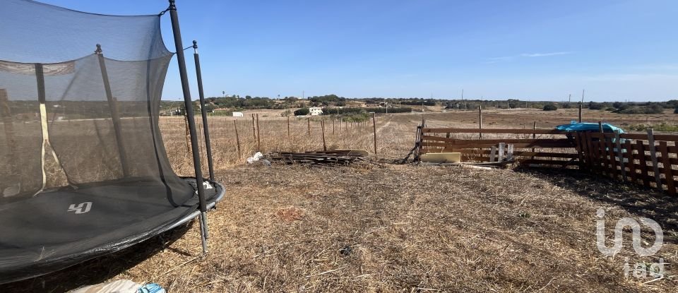 Terreno em Bensafrim e Barão de São João de 2 200 m²