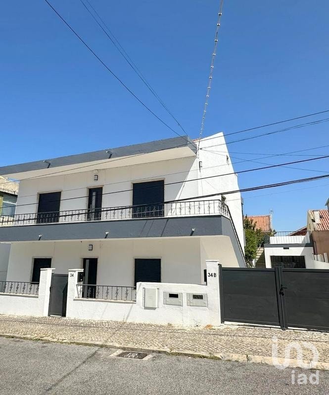 Maison T5 à Santa Iria de Azoia, São João da Talha e Bobadela de 214 m²