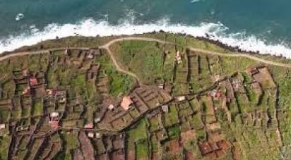 Terreno em Achadas da Cruz de 3 270 m²