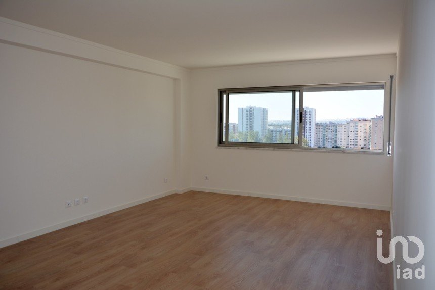 Appartement T2 à Lumiar de 102 m²