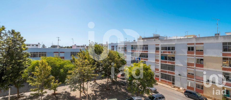 Apartamento T3 em Faro (Sé e São Pedro) de 136 m²