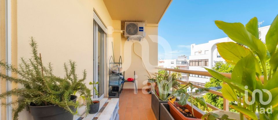 Apartamento T3 em Faro (Sé e São Pedro) de 136 m²