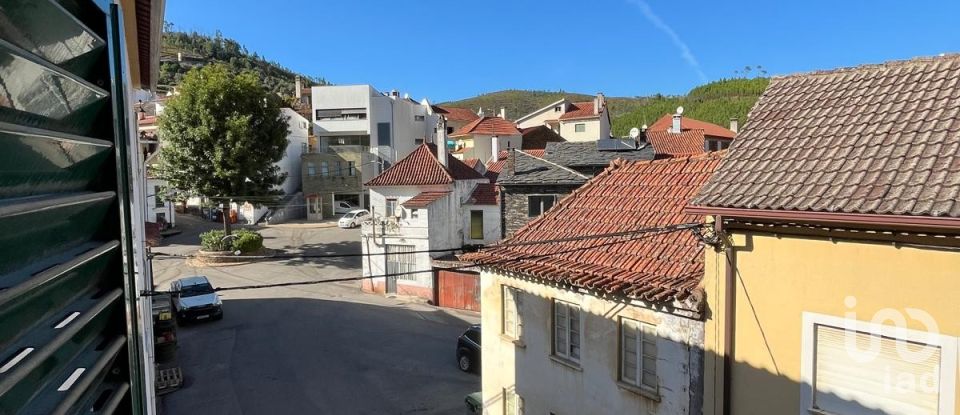 Maison de village T2 à Sobreira Formosa e Alvito da Beira de 71 m²