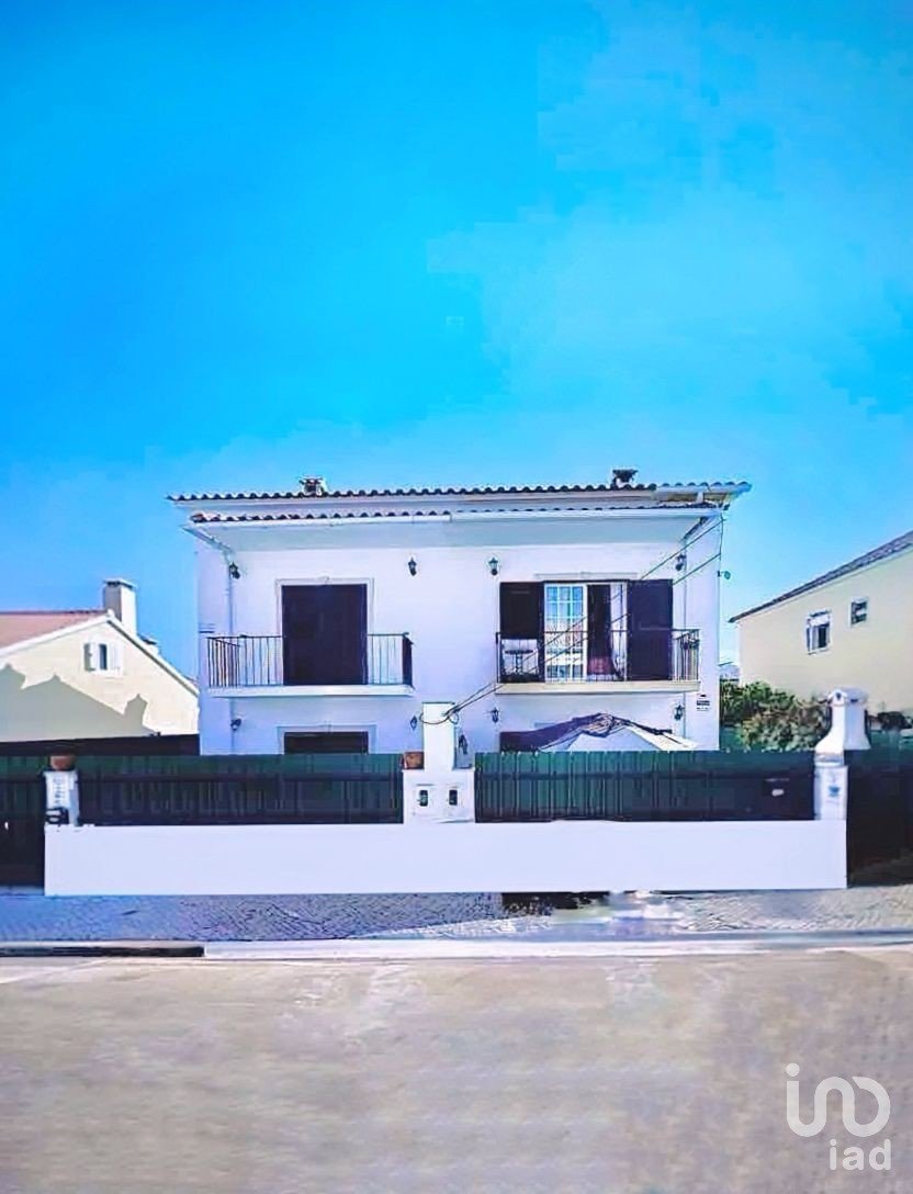 Gîte T3 à Quinta do Conde de 139 m²