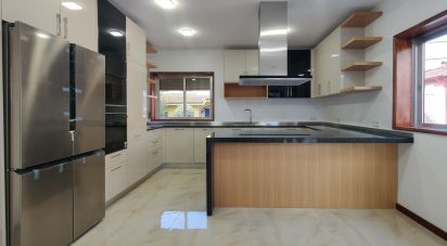 House T3 in Alfena of 340 m²